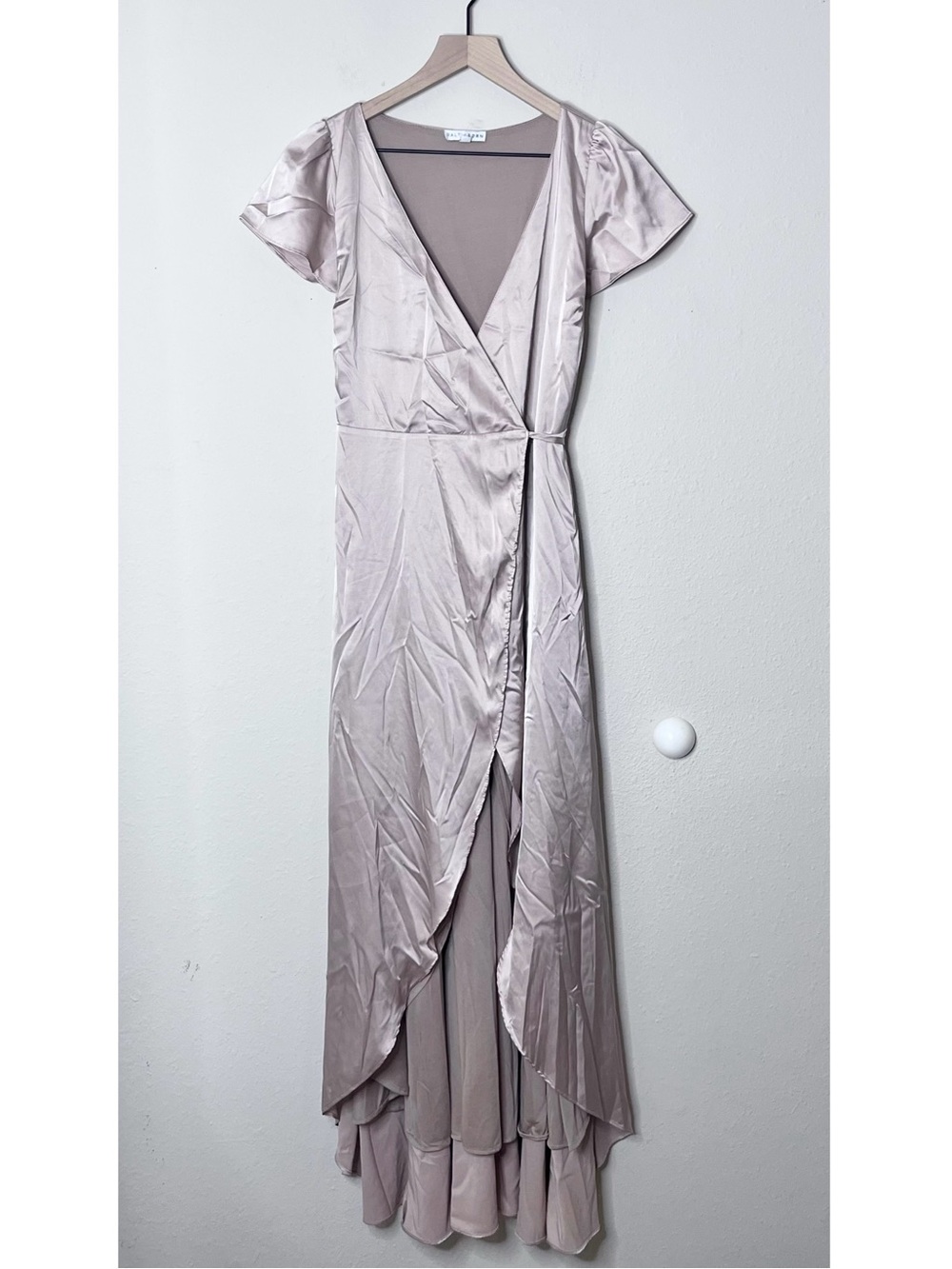 Baltic Born Krystal Satin Wrap Gown Sz XS Bridesmaid Formal V-Neck Short Sleeve